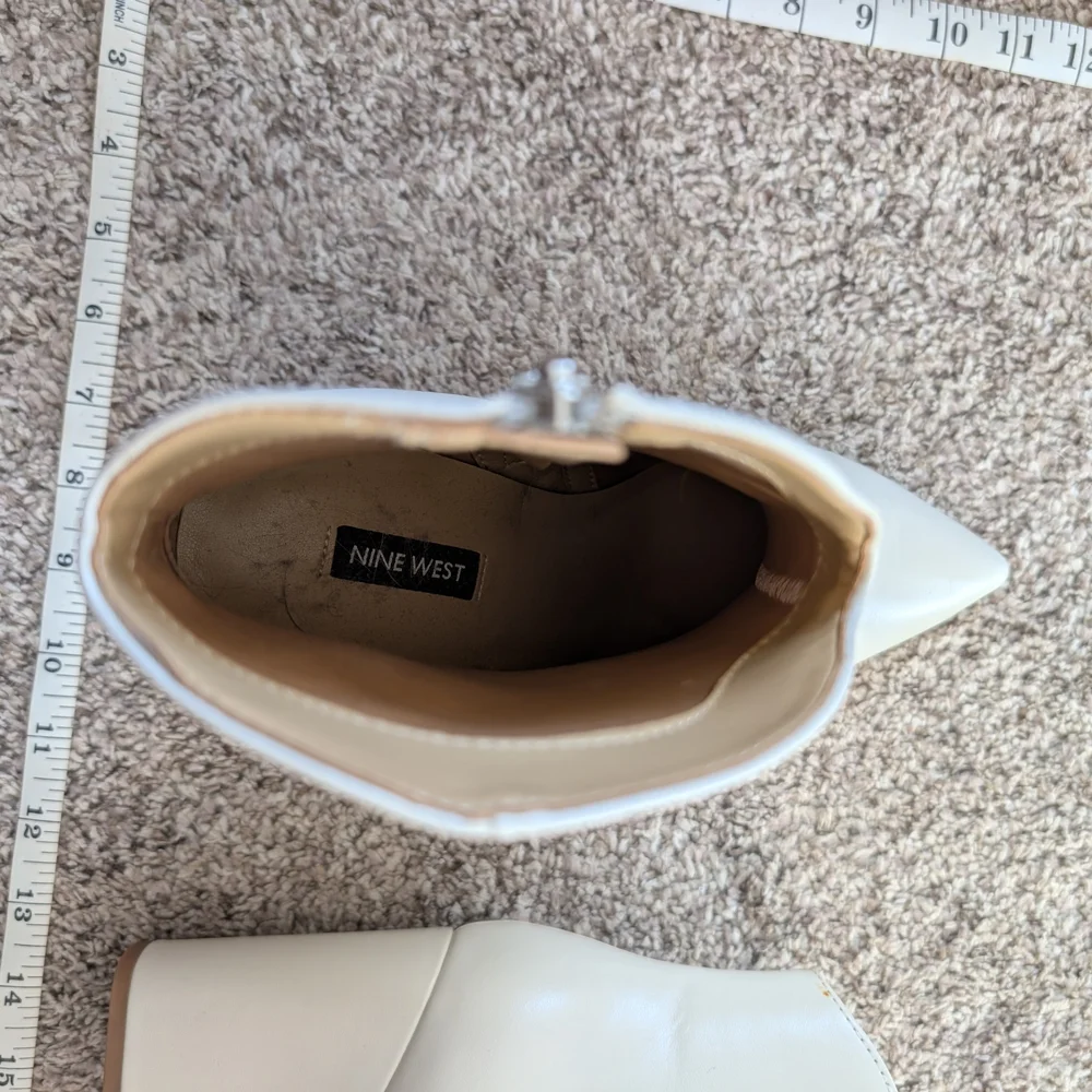 Elegant White Ankle Boots - Picture 3 of 3